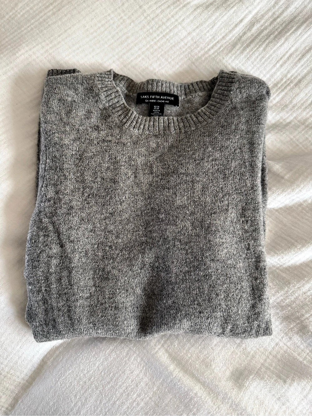 Saks Fifth Avenue Cashmere Crewneck Sweater in Grey